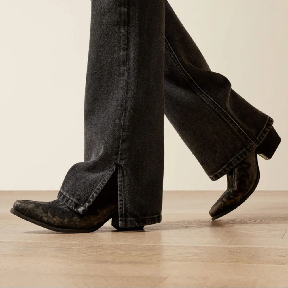 Ariat Ultra High-Waisted Tomboy Jeans - Picture 3 of 6